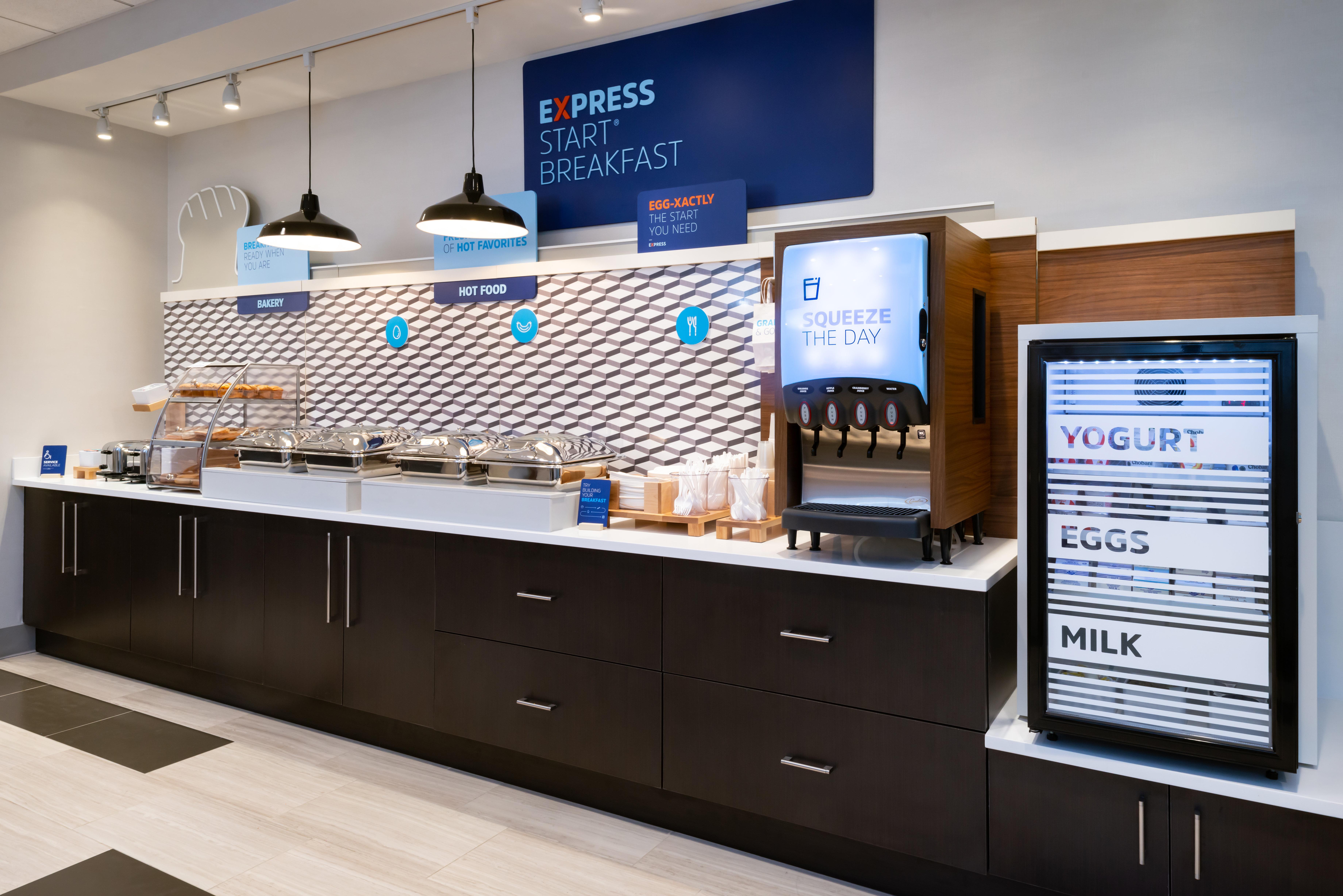 Express & - - Joliet North By Ihg Romeoville
